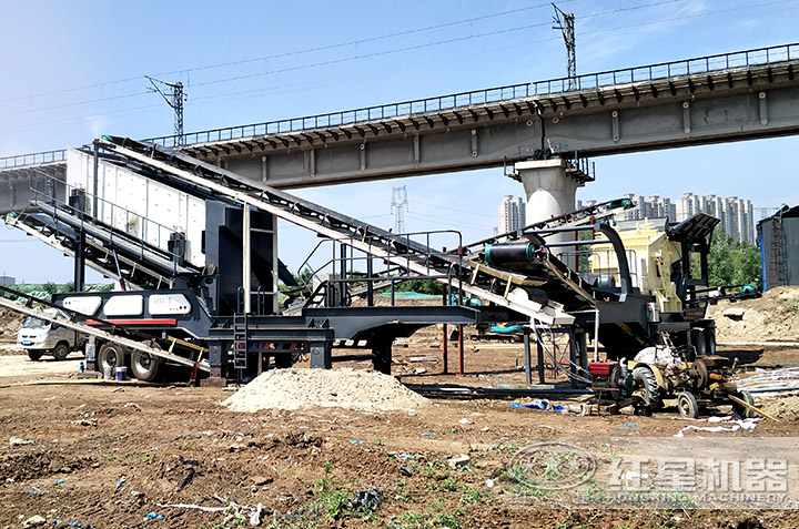 建筑垃圾移動破作業(yè)現場 